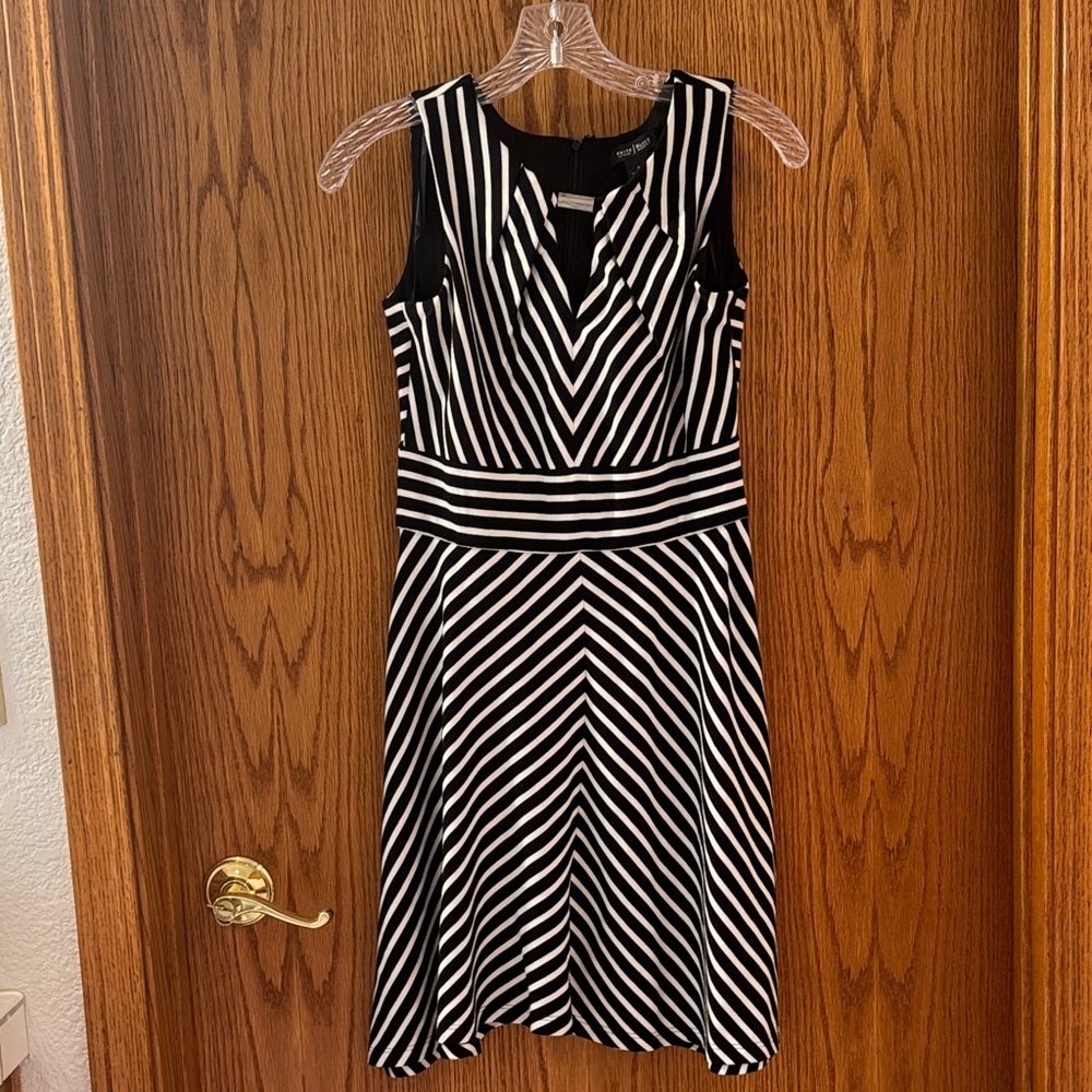 White House Black Market Chevron Midi Dress